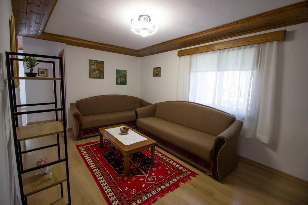 Appartement Emblematic House 3 à Gjirokastër Extérieur photo